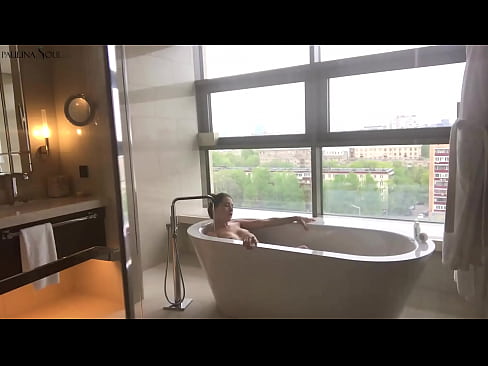 ❤️ Enorm Babe Leidenschaftlech ruckelt hir Muschi am Buedzëmmer Häre Porno bei eis ☑